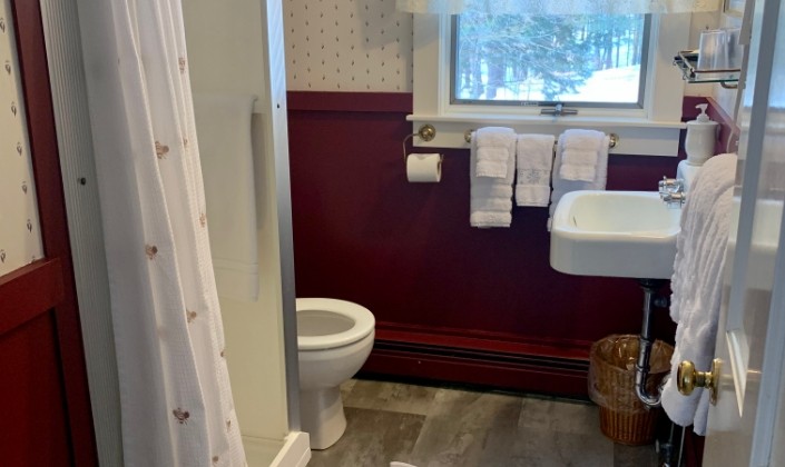 Ensuite bathroom